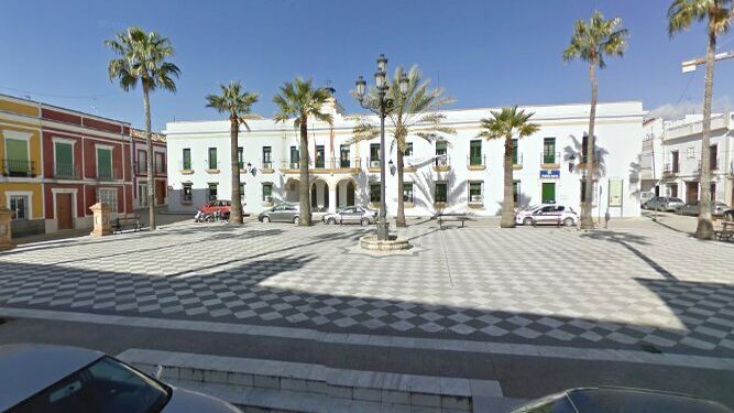 La plaza de España de la localidad fue donde sucedió el último episodio.