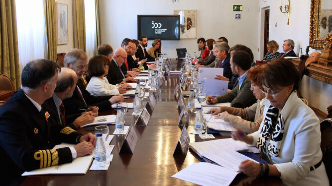 Reunión de la comisión organizadora de los actos del V Centenario de la Circunnavegación.