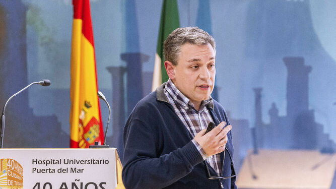 Miguel Ángel Moya, director médico del Hospital Puerta del Mar