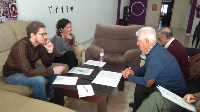 Reunión de Podemos San Fernando con representantes de la Federación de Vecinos.