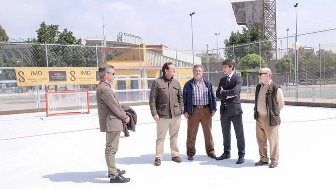 Nueva pista de hockey del Centro Polideportivo Ifni.