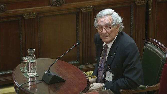 El ex alcalde de Barcelona Xavier Trias, durante la sesión del juicio del 'procés' este lunes en el Supremo.