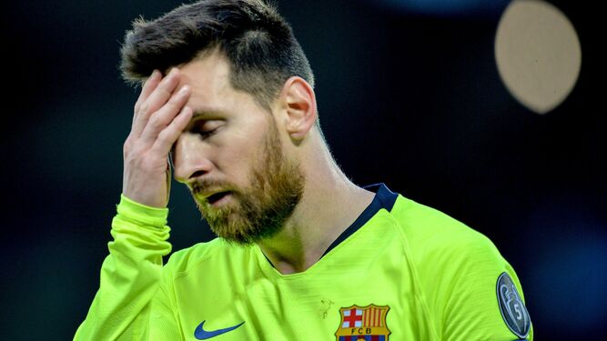 Messi se lamenta tras uno de los goles