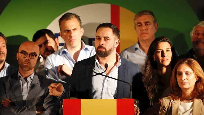 El líder de Vox, Santiago Abascal, interviene en el acto previo al inicio de campaña de la formación, este jueves en Paracuellos.
