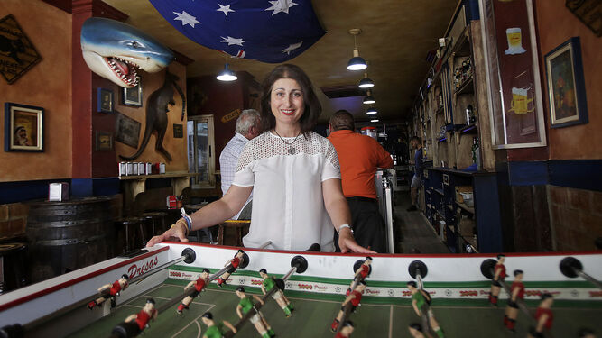 María José Pro, la candidata del PP en el bar australiano de Tesorillo