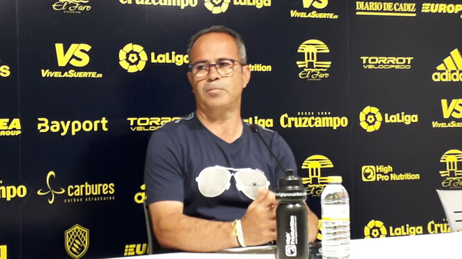 Álvaro Cervera, en la sala de prensa de El Rosal este jueves.
