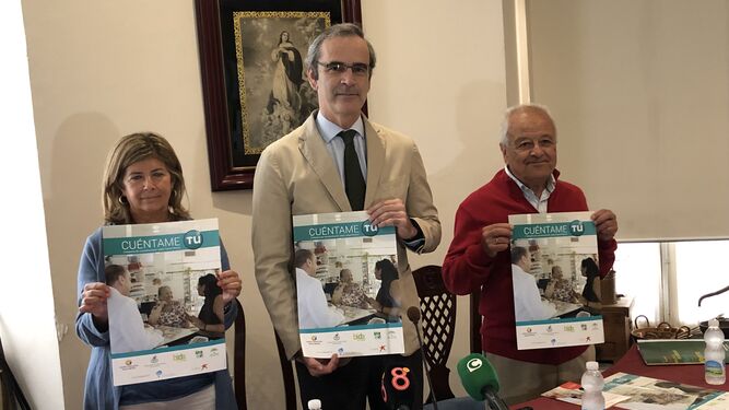 De izquierda a derecha, Isabel Paredes, Ernesto Cervilla y Manuel Mariño en la presentación de la campaña.