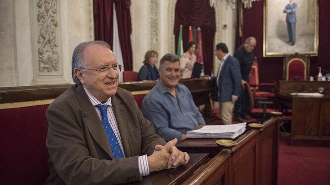 José Blas Fernández, por última vez como concejal el miércoles en el Salón de Plenos.