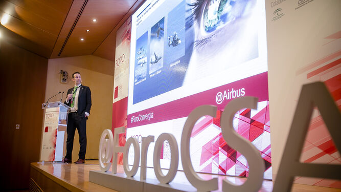 Jorge Caro, secretario general de Airbus en España, interviene en el Foro Convergia