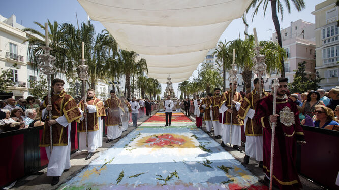 La procesión del Corpus del pasado año, por la Plaza de San Juan de Dios