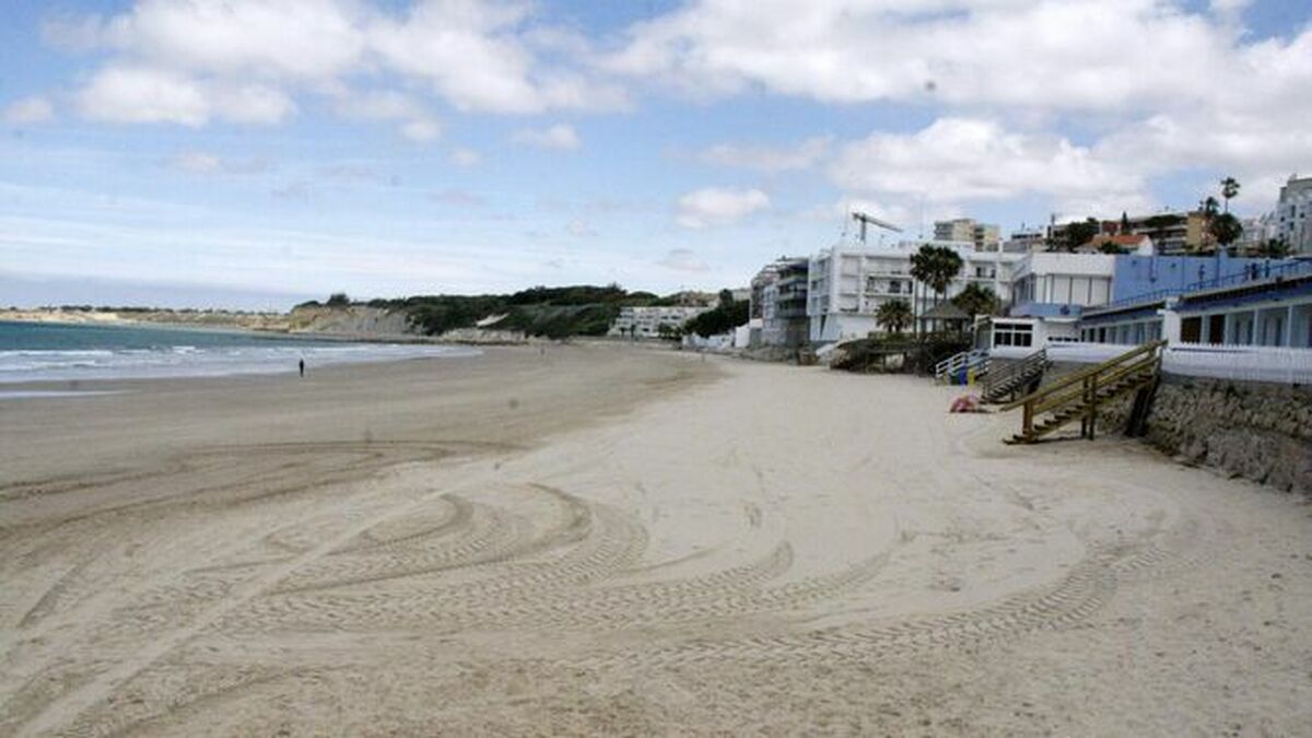 Prohíben baño en playa de Fuentebravía en El Puerto la bacteria E.Coli