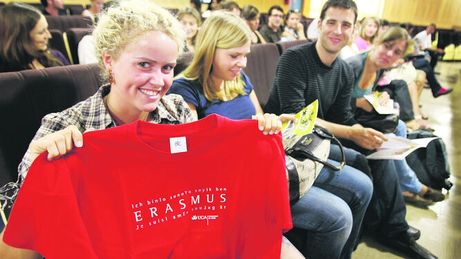 Alumnos Erasmus, durante una jornada de recepción en la Universidad de Cádiz.