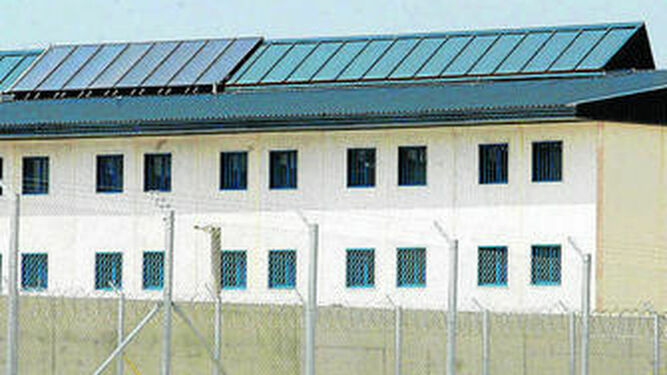 Imagen exterior de la prisión de Puerto III.