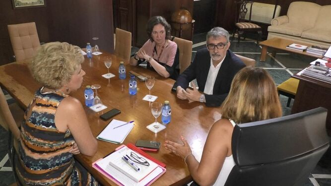 Visita del rector de la UCA al Ayuntamiento de Puerto Real