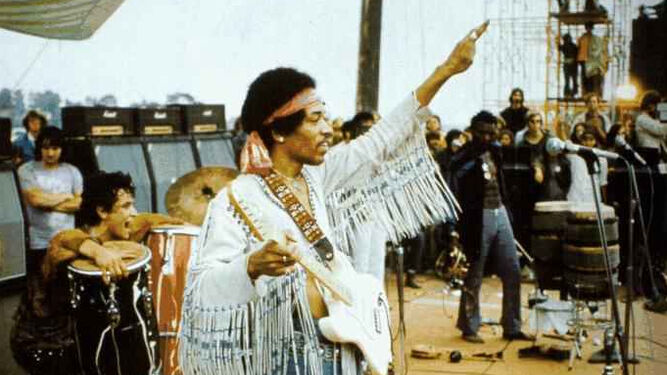 Jimi Hendrix, en un instante de su memorable actuación en Woodstock.