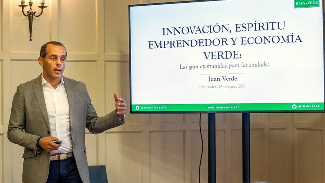 Juan Verde, que participará en los actos del 24 de Septiembre, en un curso sobre economía circular.