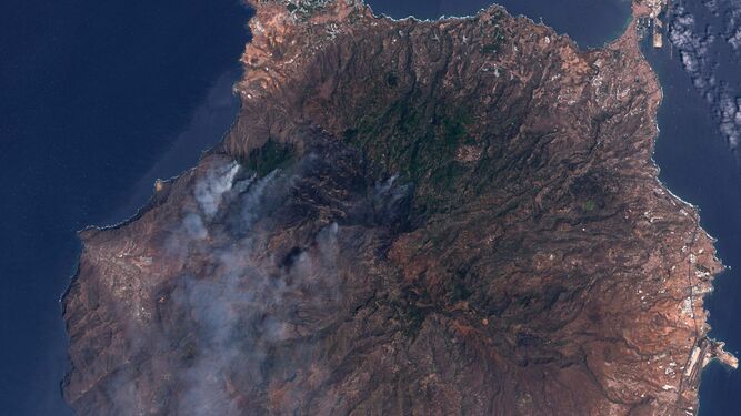 Imagen del incendio en Gran Canaria visto desde el satélite 'Sentinel 2'.