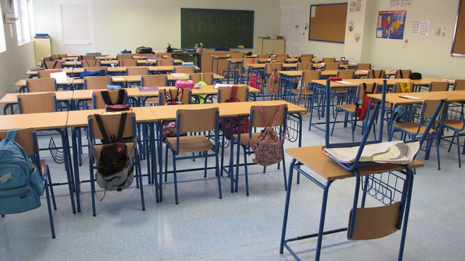 Un aula vacía de un centro educativo gaditano.
