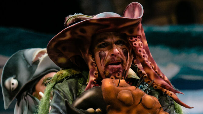 Manolo Santander durante una de las actuaciones de 'La maldición de la lapa negra'