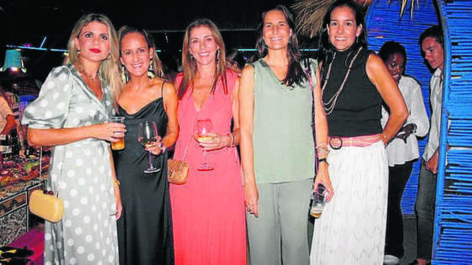 Patricia Blanco, Mili Rodríguez, Eva Camacho, Belén Argudo y Ana de la Fuente.