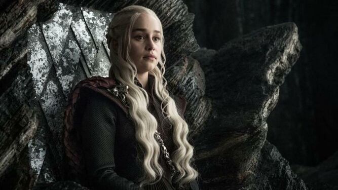 Emilia Clarke como Daenerys Targaryen, la Khaleesi, en 'Juego de Tronos'