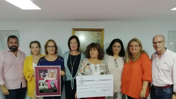 Desamparados entrega a Fibromialgia más de 1.300 euros