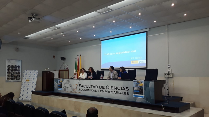 La jornada inaugural  en la Facultad de Ciencias Económicas y Empresariales de Cádiz.