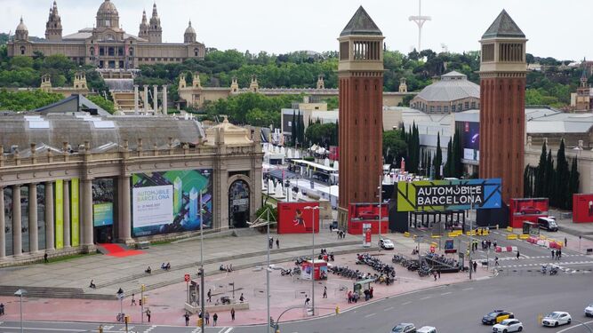 Barcelona pondrá en marcha en 2020 un peaje para los coches sin etiqueta que accedan al centro