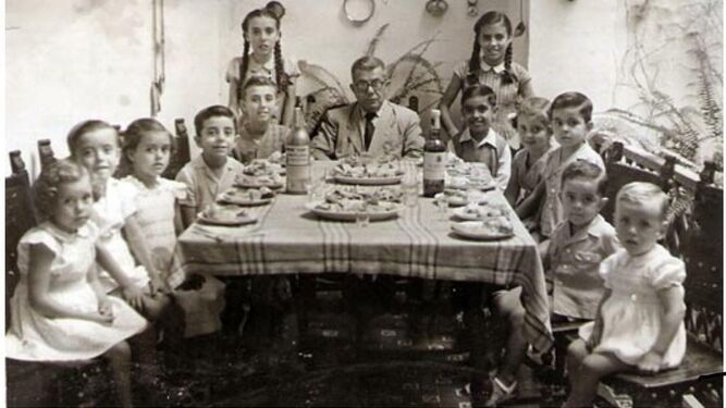 La familia, en una imagen tomada hace 67 años.