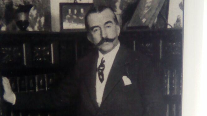 Un retrato del comediógrafo Pedro Muñoz Seca.