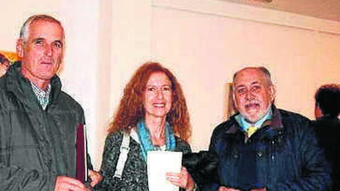 Bernardo Rodríguez Caparrini con su mujer y Juan Villarreal.