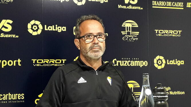 Álvaro Cervera, entrenador del Cádiz.