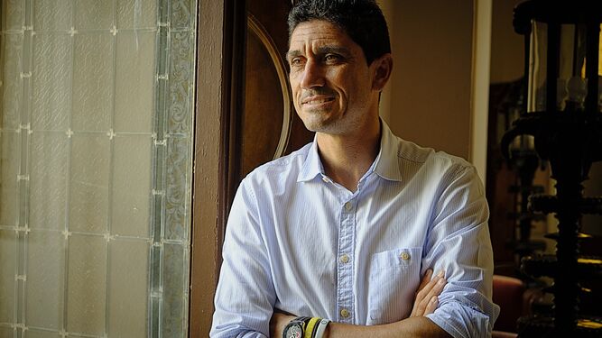 El onubense Juanma Pavón, en un posado para 'Diario de Cádiz'.