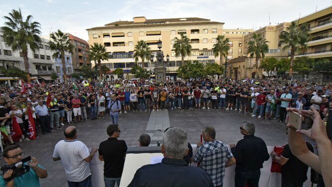 Manifestación en Los Barrios en contra del ERE de Acerinox