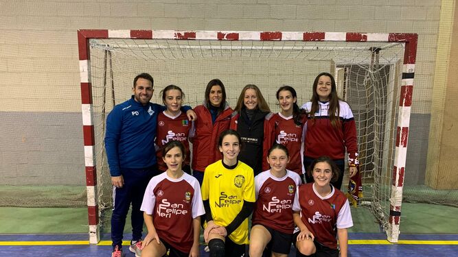 El equipo de fútbol sala juvenil femenino de San Felipe Neri ganó la medalla de oro.