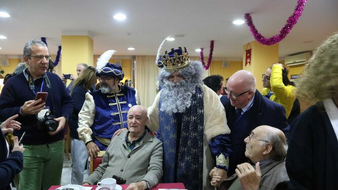 Los Reyes Magos visitan a los abuelos de C&aacute;diz
