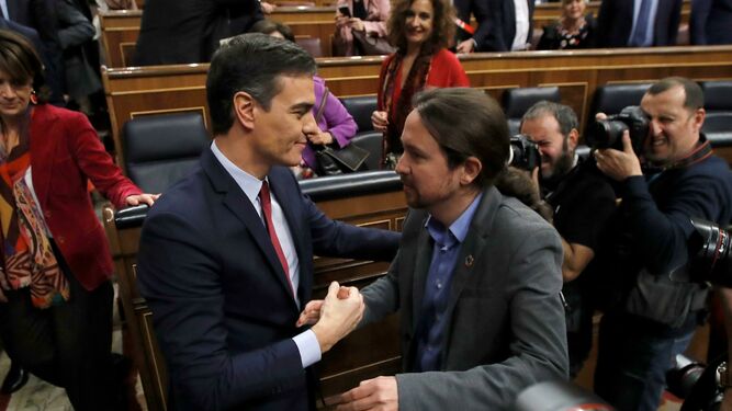 Pedro Sánchez y Pablo Iglesias, al frente de la crisis del coronavirus en España.