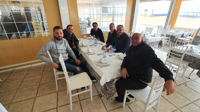 La reunión de la Mesa de Hostelería de Apysan celebrada en Bajo de Guía.