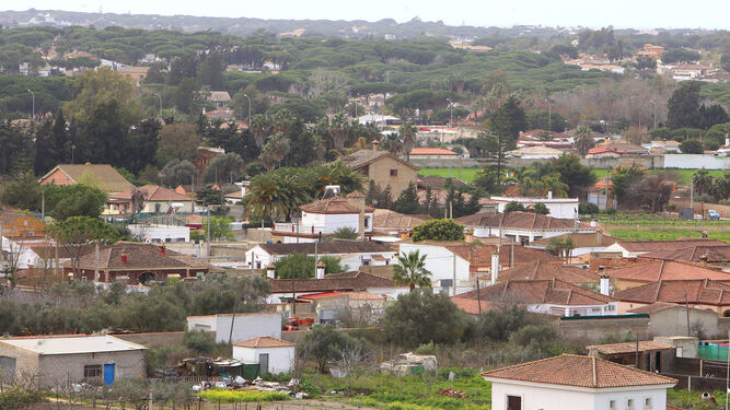 Vista de viviendas en una de las zonas del diseminado de Chiclana.