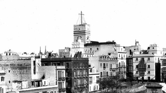 Fotografía de Lévy et Cie: Plaza del mercado (y Torre Tavira). 1885.