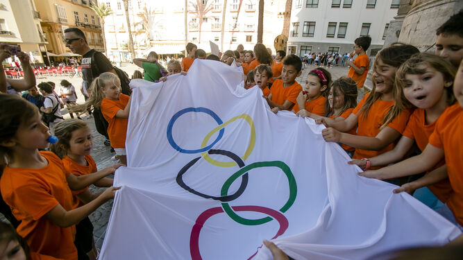 Imagen del desfile de la edición del año pasado de la Olimpiada Escolar.
