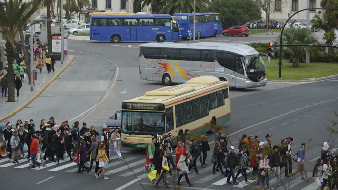 Los autobuses urbanos también modificarán sus horarios durante el Carnaval
