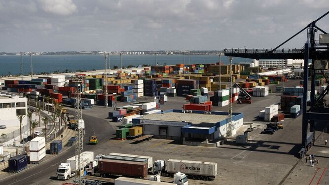 Terminal de contenedores del puerto de Cádiz