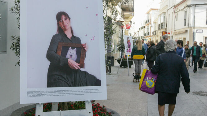 Imagen de la muestra fotográfica en la calle La Vega.