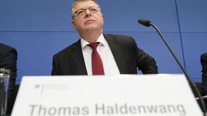 El presidente de la BfV, Thomas Haldenwang, durante la rueda de prensa en Berlín.