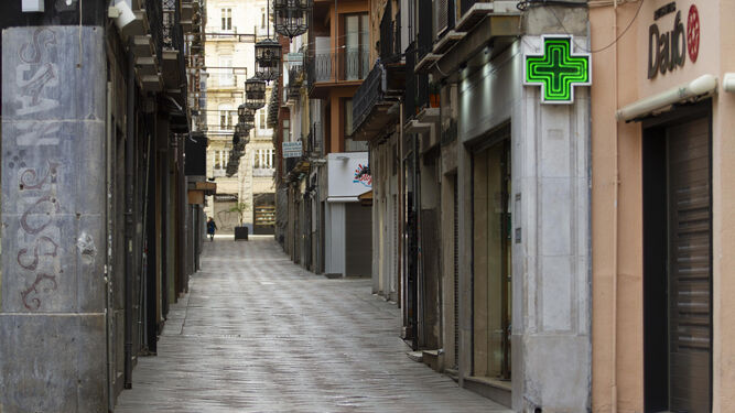 Calle vacía en Granada durante esta semana
