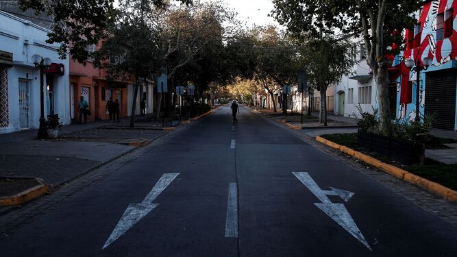 Argentina: avenidas y carreteras vac&iacute;as