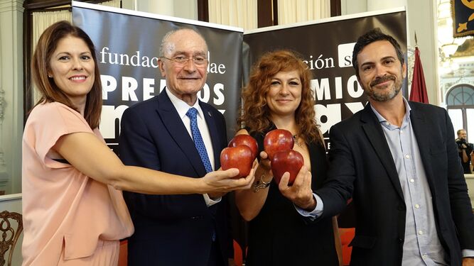 Pilar Jurado, presidenta la SGAE, junto al alcalde de Málaga el pasado septiembre en la presentación de los Premios Max 2020.