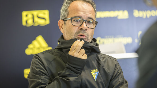 El entrenador del Cádiz, Álvaro Cervera.