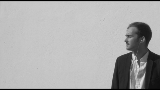 Fotográma de la película 'La Dolce Cuarentena' del director portuense Manolo Gago.